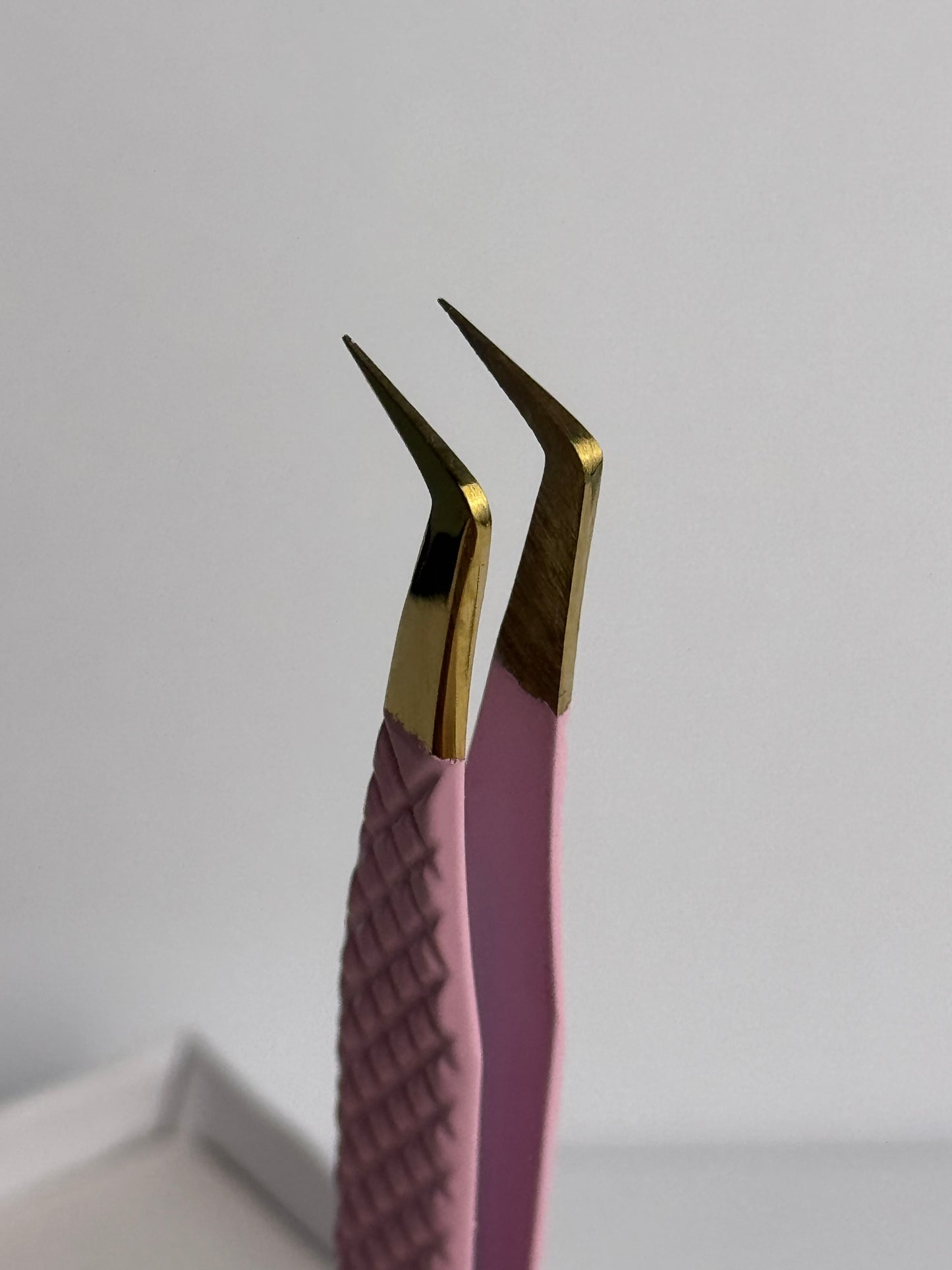 Naivy Lash 90°  FLAT Mega Volume Tweezers